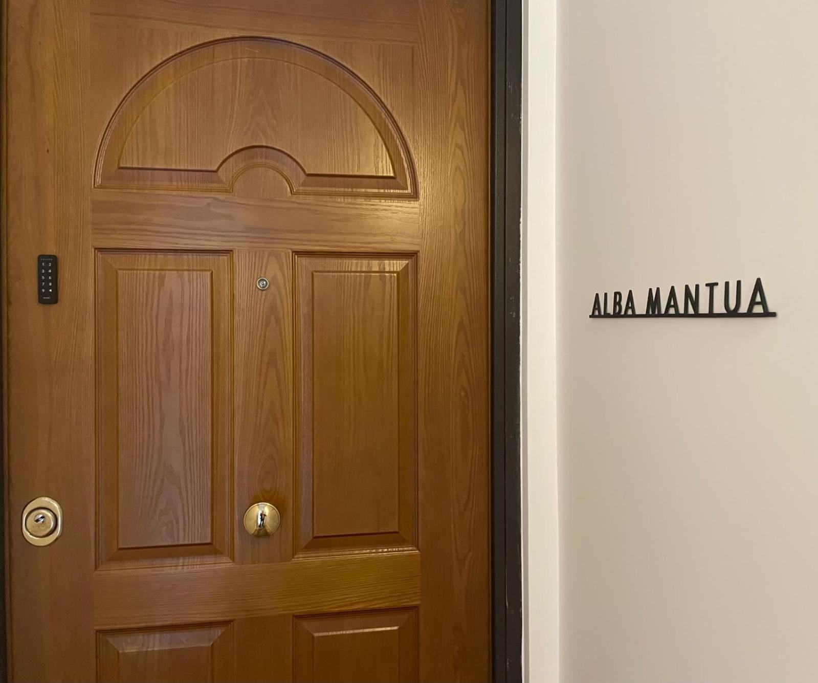 Domus Alba Mantua Apartment โรม ภายนอก รูปภาพ